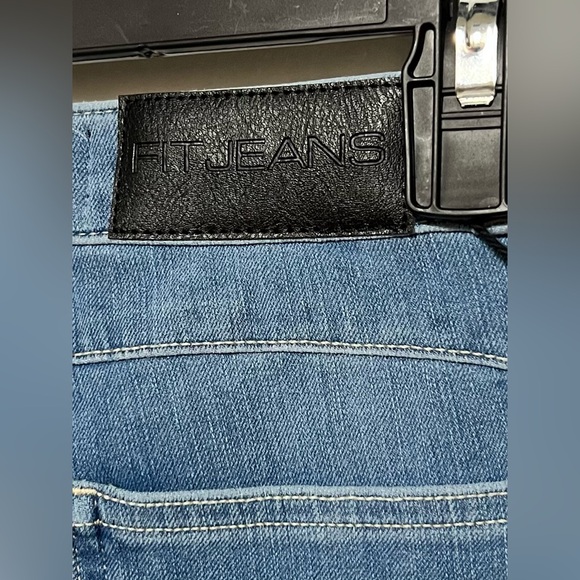 NWT FITJEANS 360 High Waisted Skinny Jeans Flattering Contour Leggings Denim - Picture 9 of 12